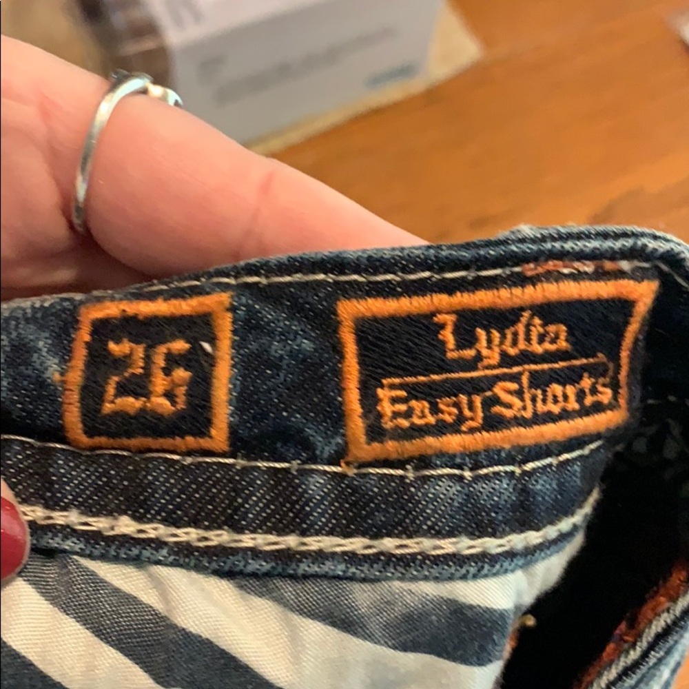 Shorts - Picture 4 of 4